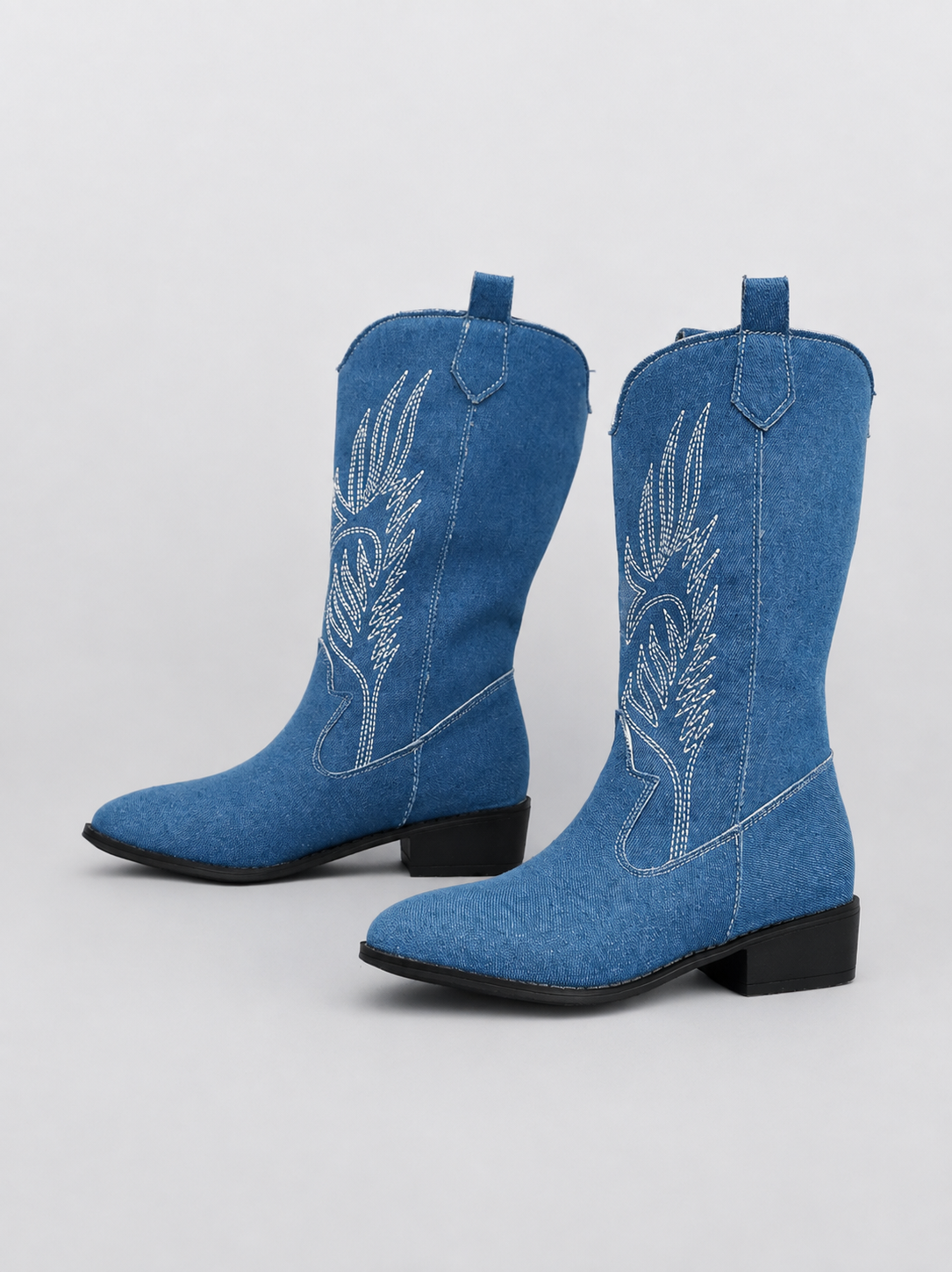Bottes cowboy femme bleu denim PHIRA, bout pointu mi-mollet et talon carré